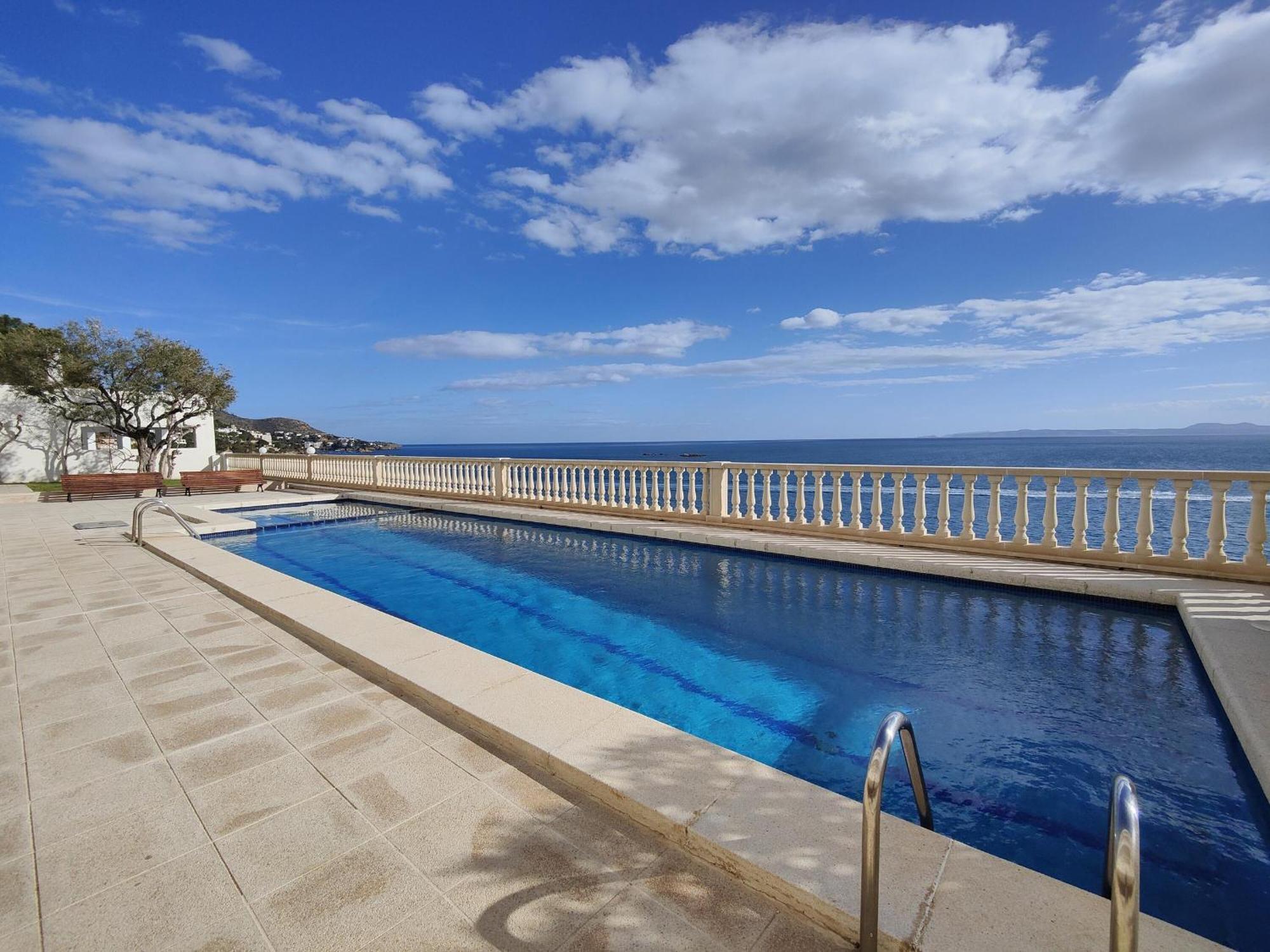 Appartement 3364 - Mediterraneo A 1-8, Vacaciones Sobre Rocas, 1ª Linea De Mar, Zona Privilegiada, Vista Al Mar. - Es-258-102 *