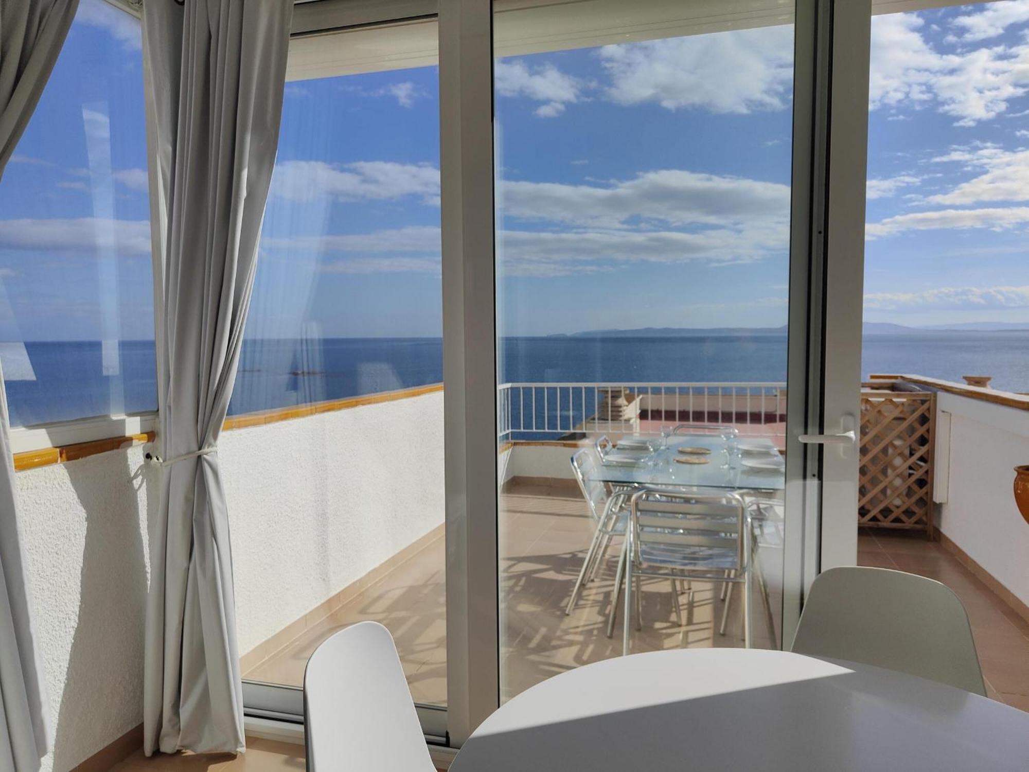 3364 - Mediterraneo A 1-8, Vacaciones Sobre Rocas, 1ª Linea De Mar, Zona Privilegiada, Vista Al Mar. - Es-258-102 * Roses