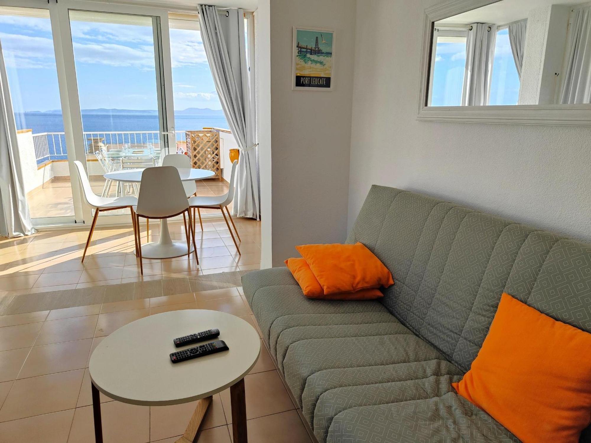 3364 - Mediterraneo A 1-8, Vacaciones Sobre Rocas, 1ª Linea De Mar, Zona Privilegiada, Vista Al Mar. - Es-258-102