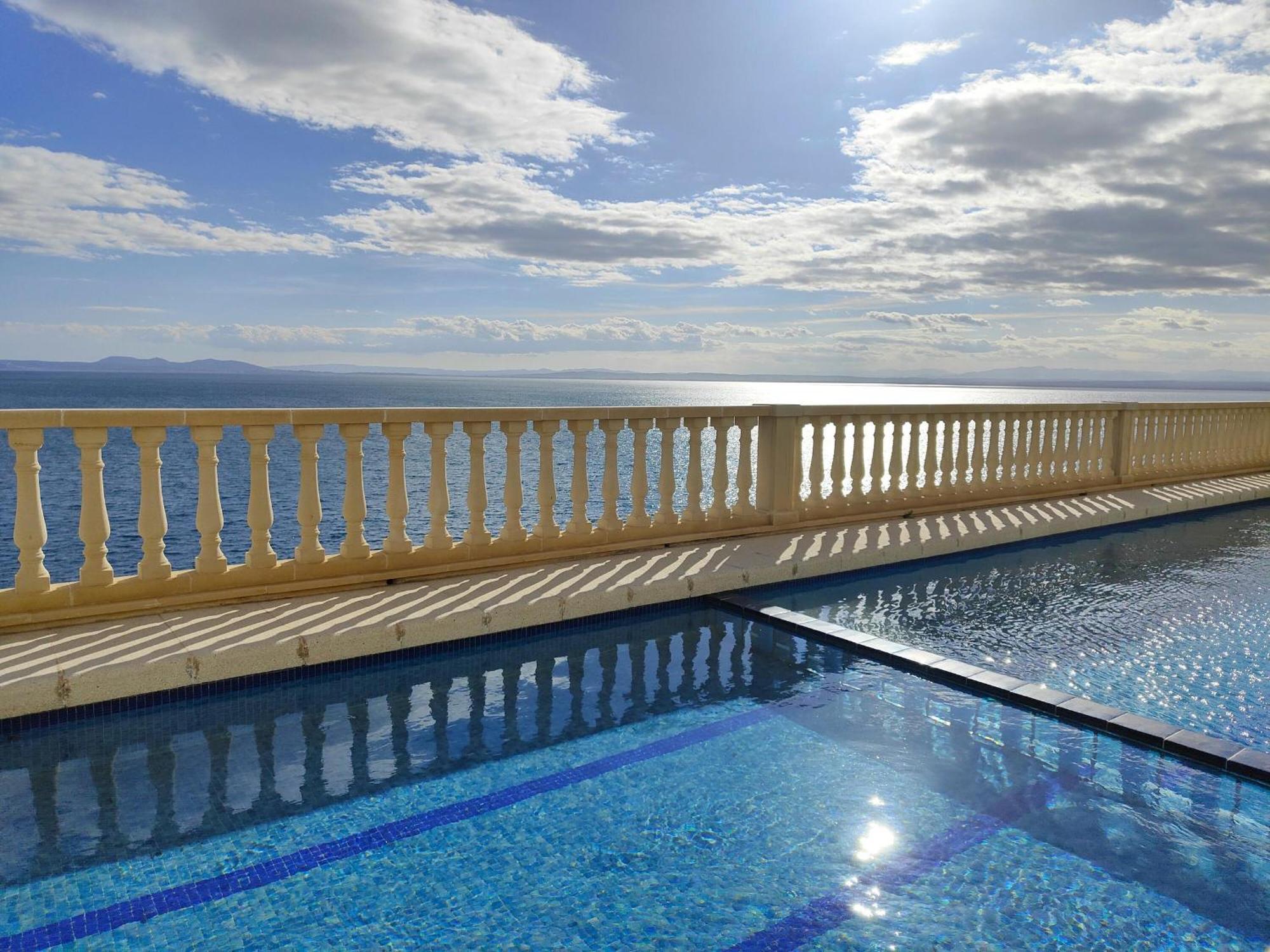 3364 - Mediterraneo A 1-8, Vacaciones Sobre Rocas, 1ª Linea De Mar, Zona Privilegiada, Vista Al Mar. - Es-258-102 Appartement